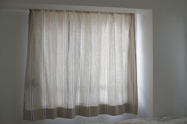 オーダー品　リネンカーテン 光沢のある既成サイズリネンカーテン [ネイビー Chintz] リネン