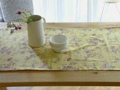 テーブルランナー　Table runner