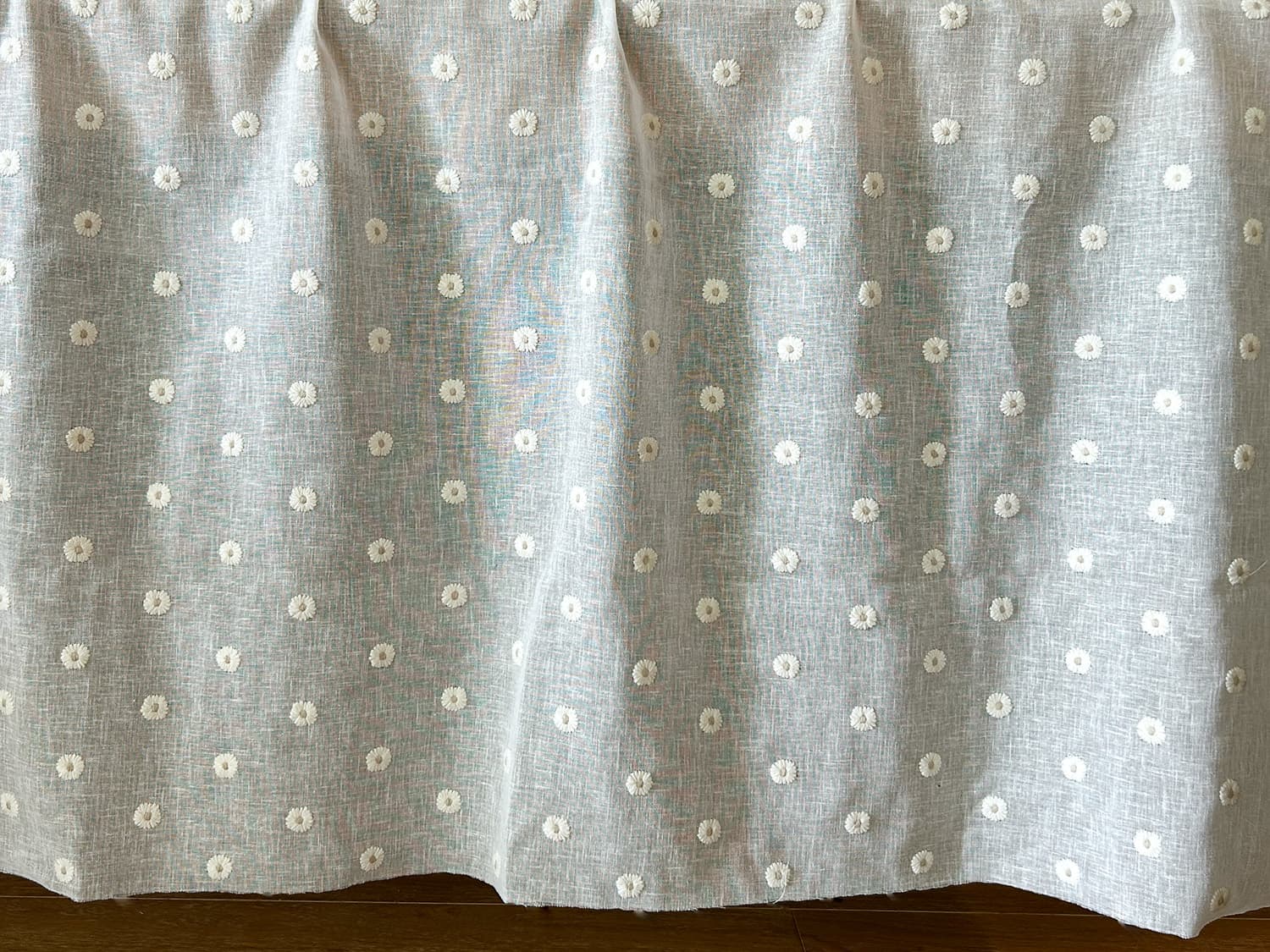 インド製コットンモスリン生地| Sheer Daisy / シアーデイジー 】 ( カーテン用 )