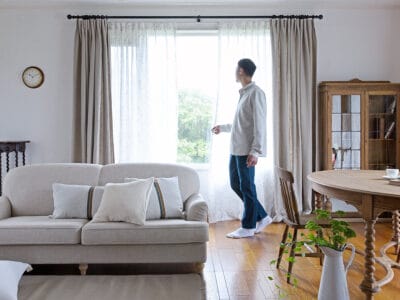 深いフラックスのヘリンボンリネンカーテン